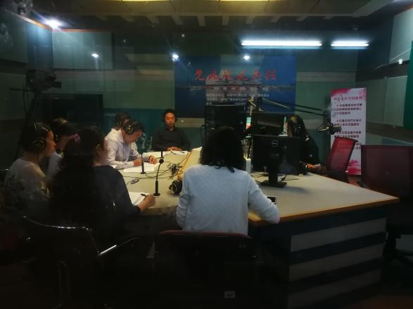 戴伟辉局长带队参加“党风政风热线”节目与市民互动交流