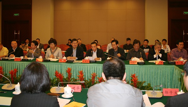 财政部和国家有关部委调研组到我市调研